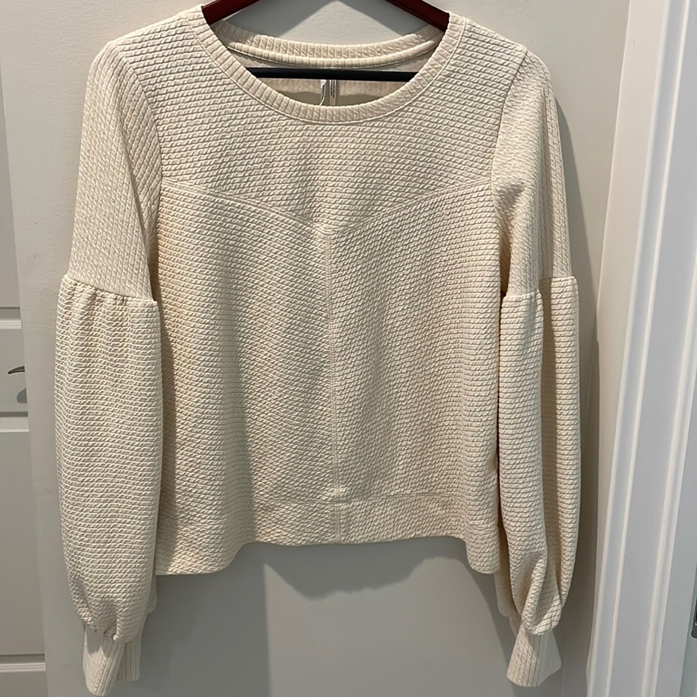 Anthropologie pullover sweatshirt ivory ballon sleeve size medium